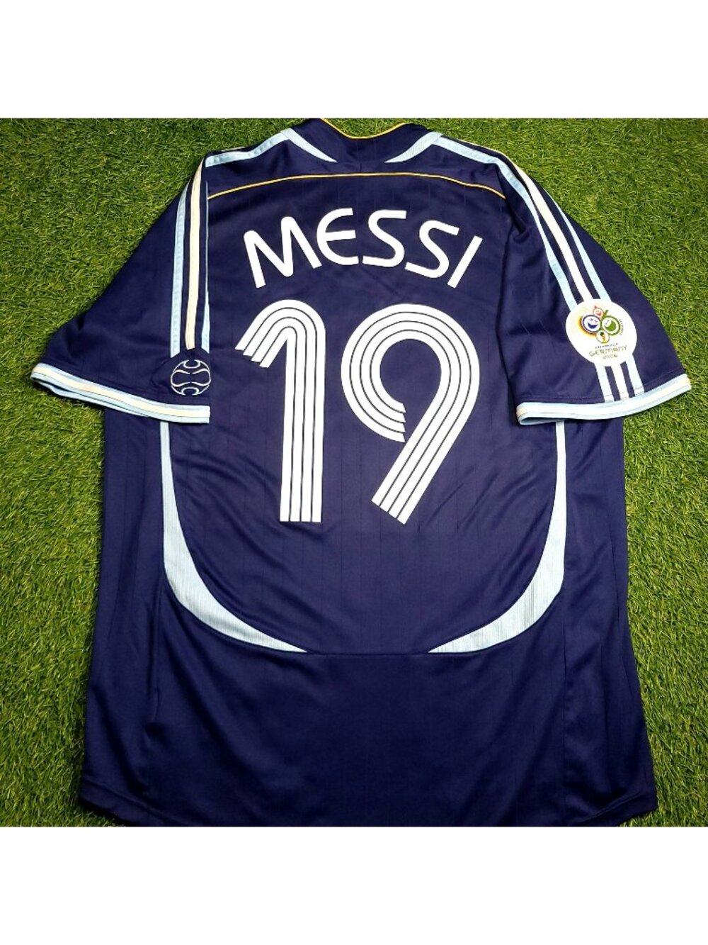 Messi Argentina 2006 WORLD CUP Away Soccer Jersey L SKU# 069519